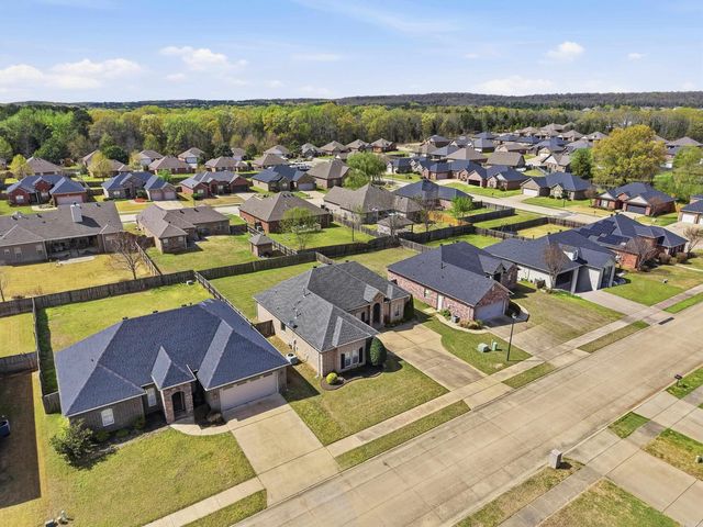 1155 Calloway Drive, Conway, AR 72034