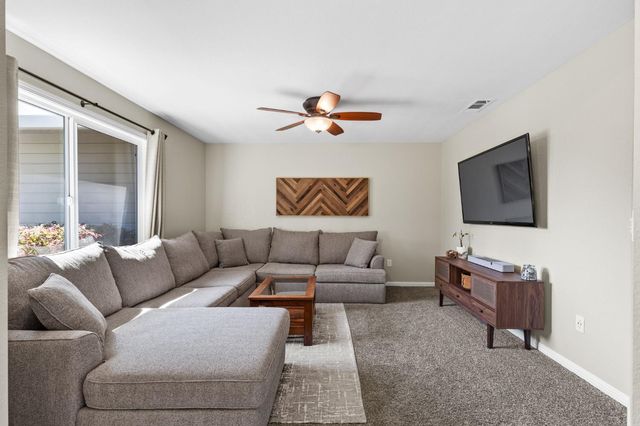 611 Treese Way, Roseville, CA 95678