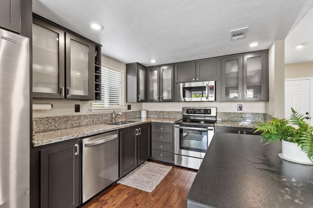 611 Treese Way, Roseville, CA 95678