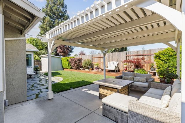 611 Treese Way, Roseville, CA 95678