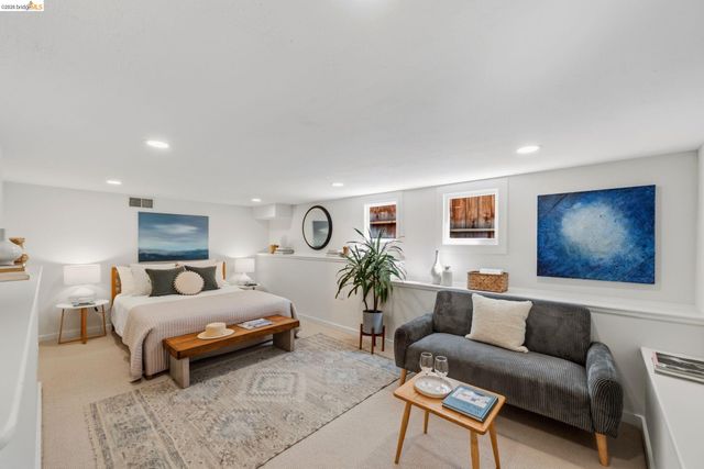 1788 San Lorenzo Ave, Berkeley, CA 94707