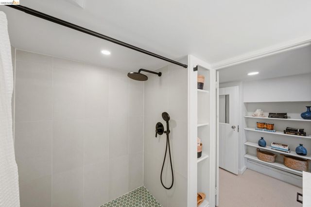 1788 San Lorenzo Ave, Berkeley, CA 94707