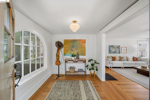 1788 San Lorenzo Ave, Berkeley, CA 94707