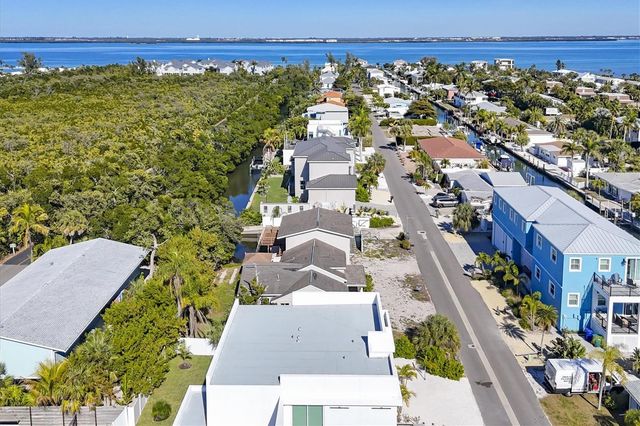 651 JUNGLE QUEEN WAY, Longboat Key, FL 34228