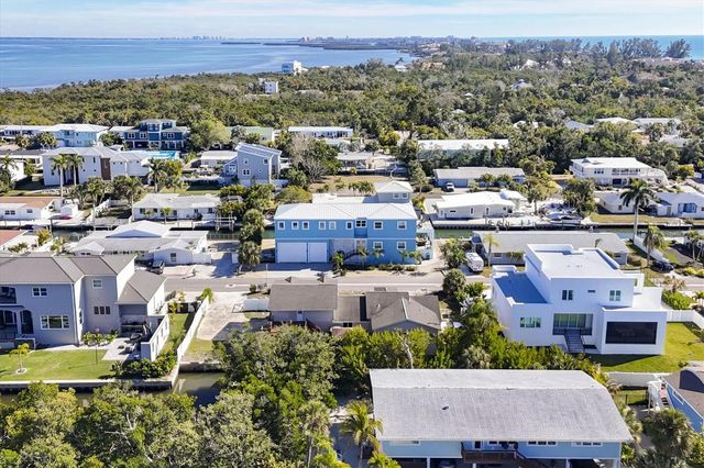 651 JUNGLE QUEEN WAY, Longboat Key, FL 34228