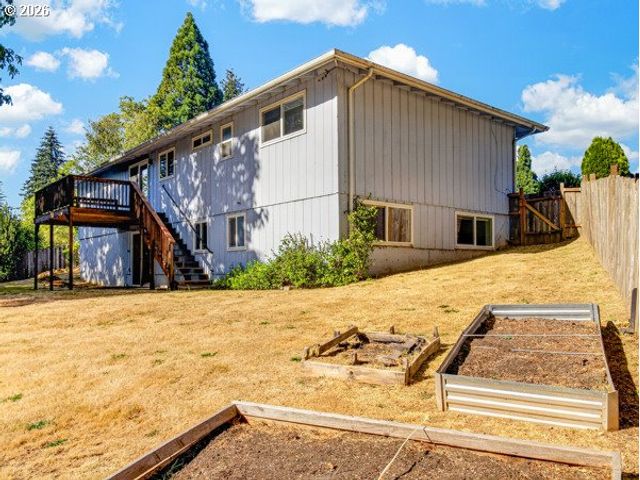1307 SHERRI Ct, West Linn, OR 97068