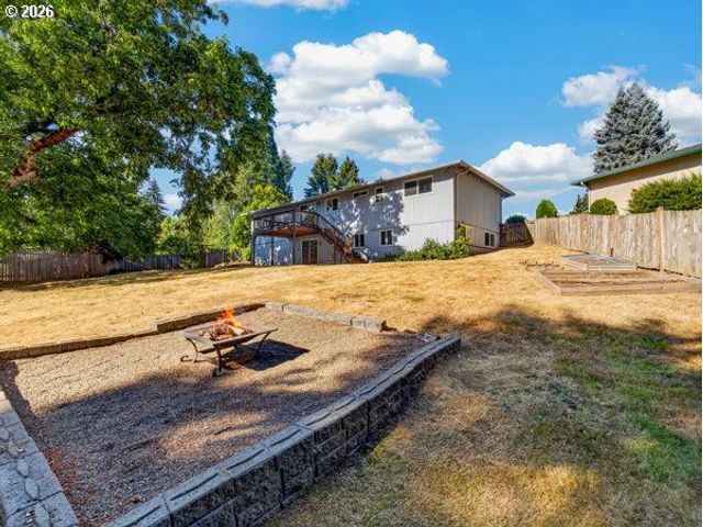 1307 SHERRI Ct, West Linn, OR 97068