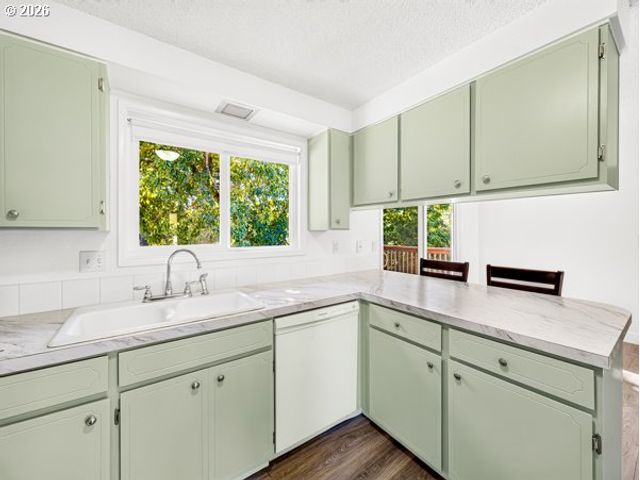 1307 SHERRI Ct, West Linn, OR 97068