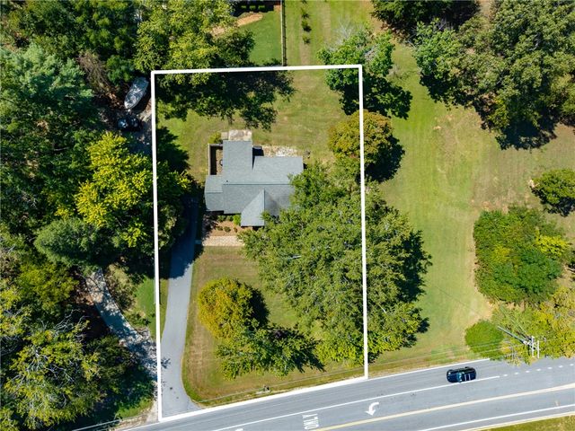 609 Issaqueena Trail, Central, SC 29630