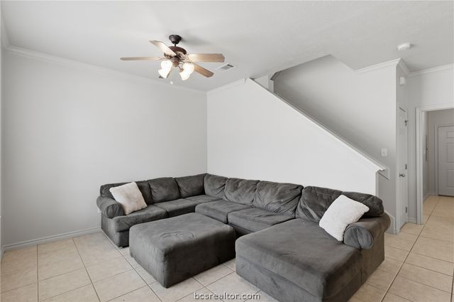 300 Forest Drive, College Station, TX 77840