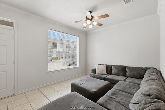 300 Forest Drive, College Station, TX 77840