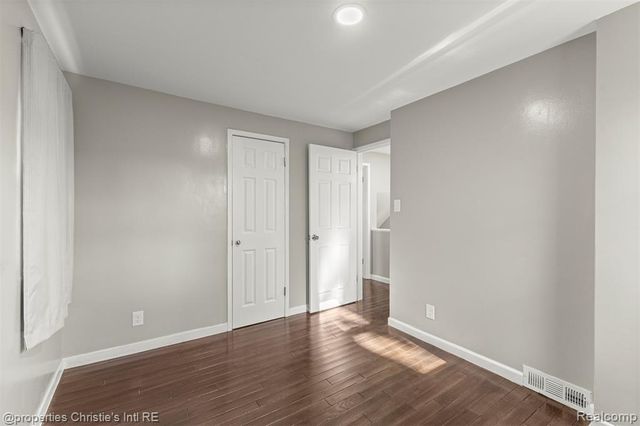 10838 Nottingham Rd, Detroit, MI 48224