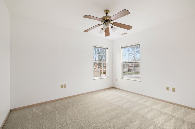 210 Whippoorwill Ln, Mansfield, OH 44906