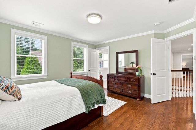 55 Rockwood Ln, Needham, MA 02492
