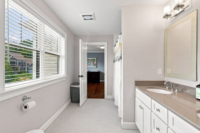 55 Rockwood Ln, Needham, MA 02492