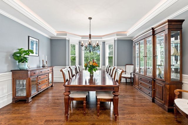 55 Rockwood Ln, Needham, MA 02492