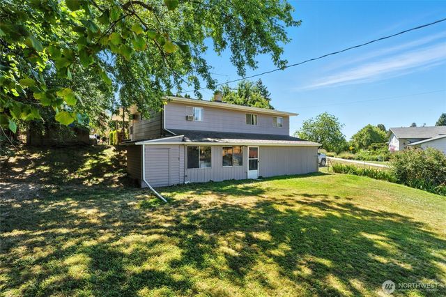 960 Brickner Rd, College Place, WA 99324