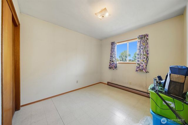 960 Brickner Rd, College Place, WA 99324