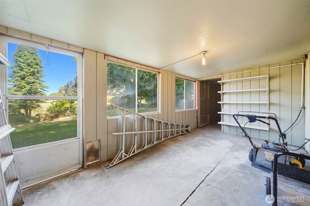 960 Brickner Rd, College Place, WA 99324