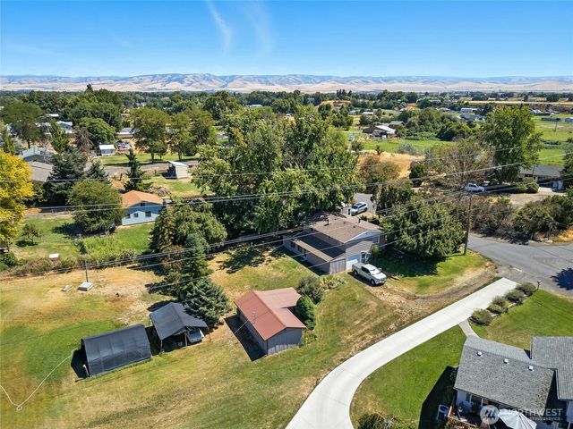 960 Brickner Rd, College Place, WA 99324