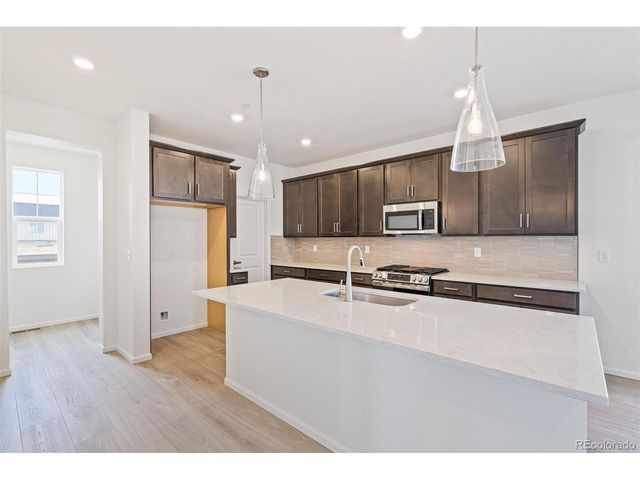 1111 Mourning Dove Ave, Erie, CO 80516