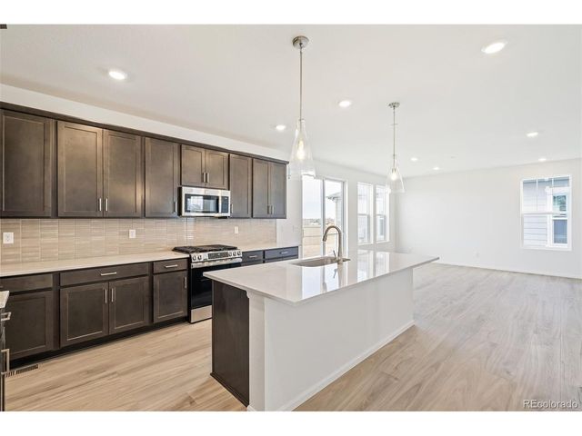1111 Mourning Dove Ave, Erie, CO 80516