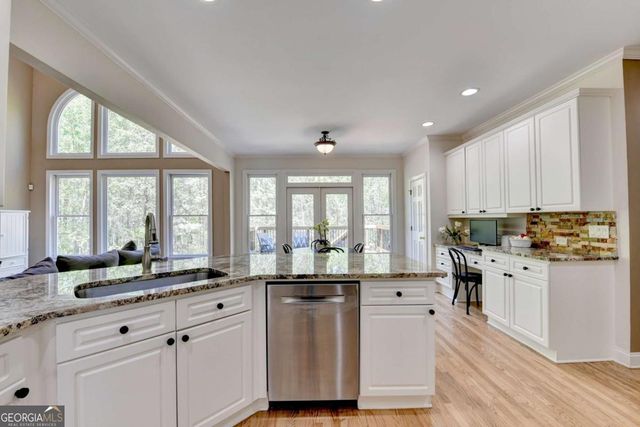 1265 Beacon Hill Crossing, Alpharetta, GA 30005