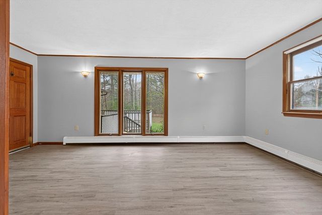 414 Fremont Rd, Chester, NH 03036
