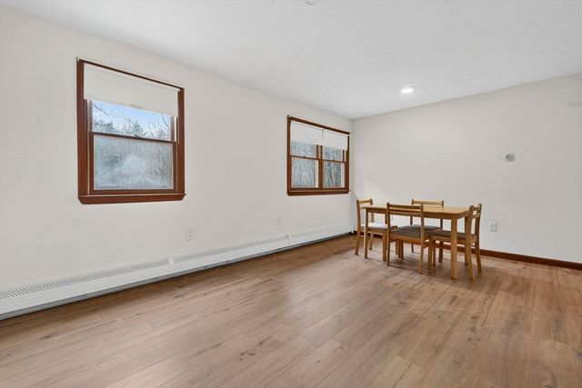 414 Fremont Rd, Chester, NH 03036
