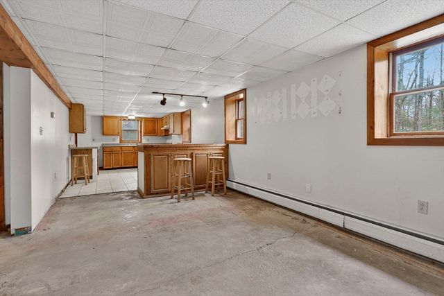 414 Fremont Rd, Chester, NH 03036