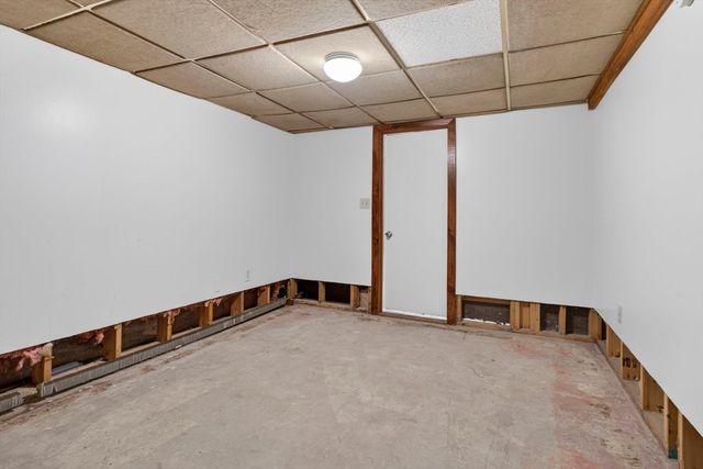 414 Fremont Rd, Chester, NH 03036