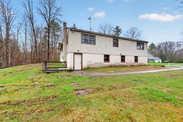 414 Fremont Rd, Chester, NH 03036