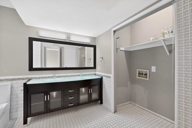 9222 Church Road 112, Dallas, TX 75231