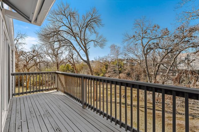 9222 Church Road 112, Dallas, TX 75231