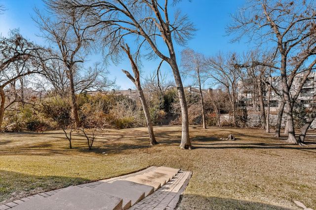 9222 Church Road 112, Dallas, TX 75231