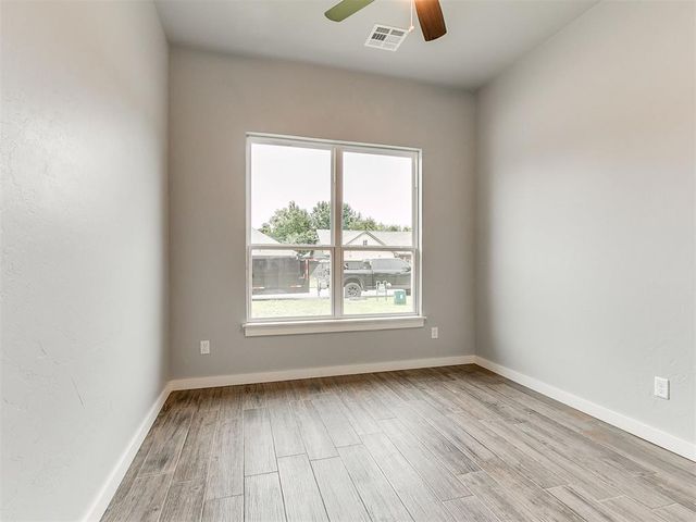 521 Remington Avenue, Jones, OK 73049