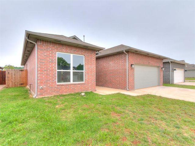 521 Remington Avenue, Jones, OK 73049