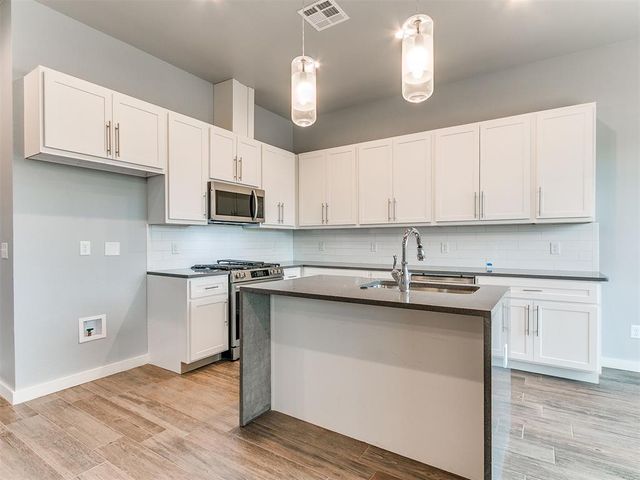 521 Remington Avenue, Jones, OK 73049