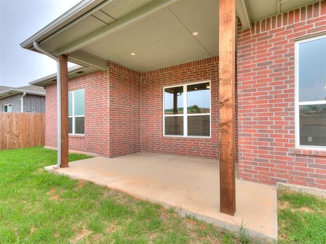 521 Remington Avenue, Jones, OK 73049