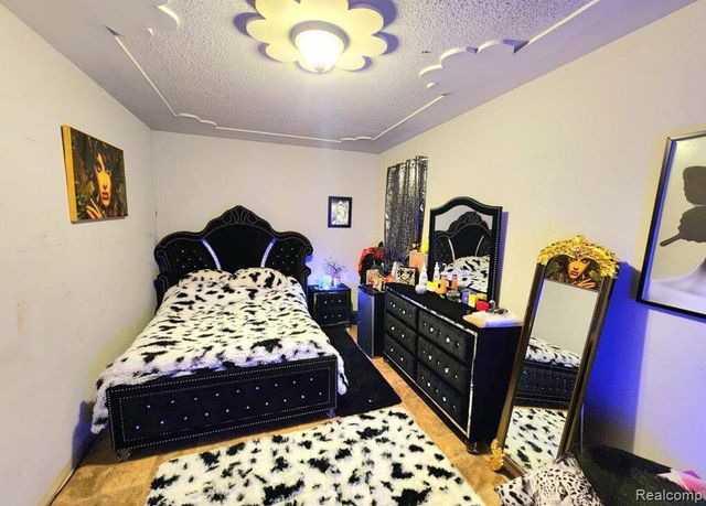 5827 Lumley Street, Detroit, MI 48210