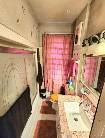 5827 Lumley Street, Detroit, MI 48210