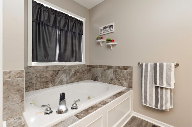 2603 NW Northpark Drive, Ankeny, IA 50023