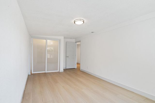 1554 W Thomas Avenue, Fresno, CA 93728