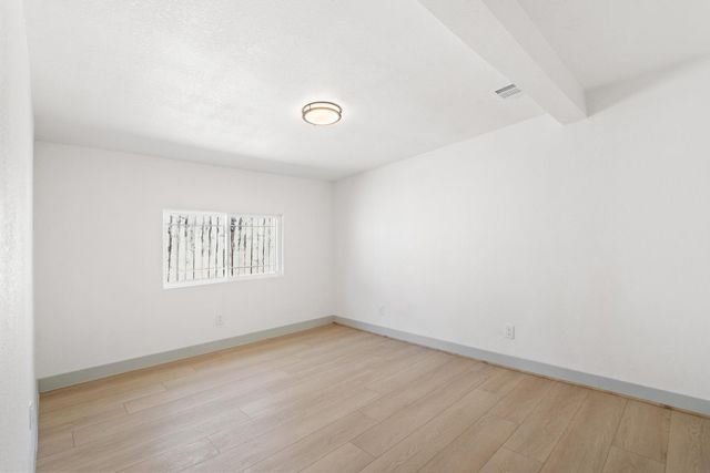 1554 W Thomas Avenue, Fresno, CA 93728