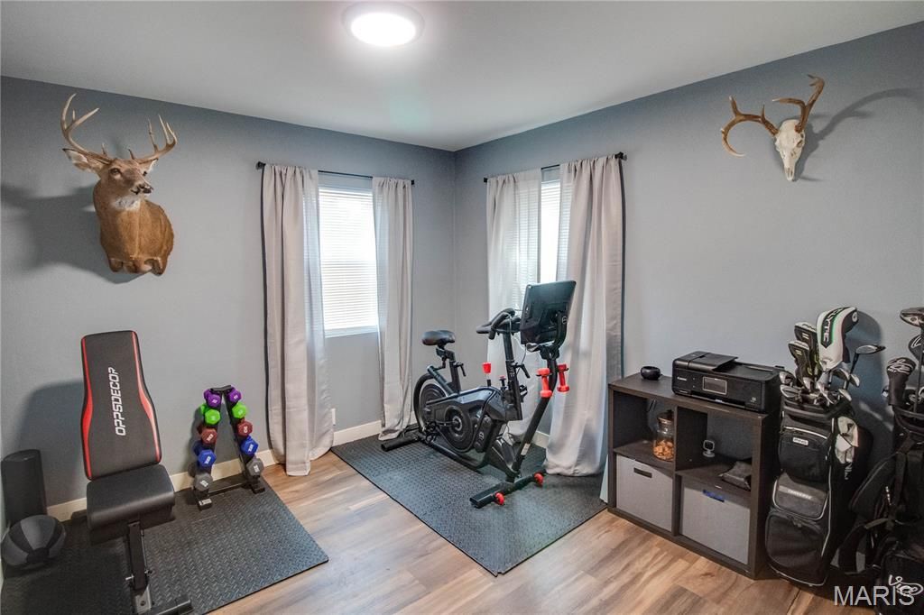 Image 16 of property listing at 317 Rohm Place, Roxana, IL 62084