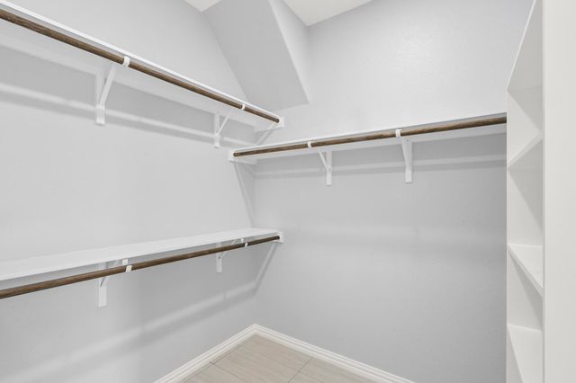 1136 Country Road 484 RD, Elgin, TX 78621