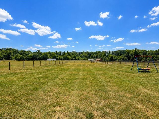 1058 Baileys Chapel Road, Advance, NC 27006