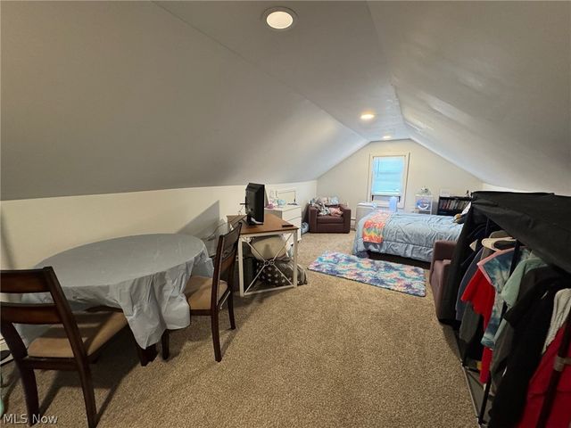 33661 Kenilworth Road, Eastlake, OH 44095