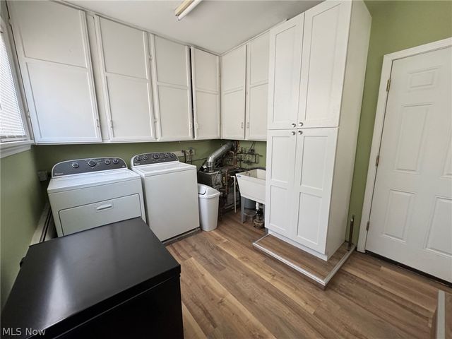 33661 Kenilworth Road, Eastlake, OH 44095