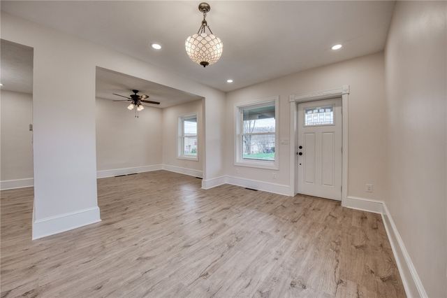 319 Mckim St, Zelienople Boro, PA 16063